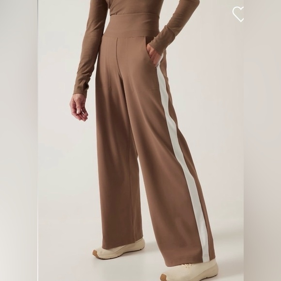 NWT Athleta 1X Venice Colorblock Wide Leg Pant Rustic Beige & Magnolia White - Picture 2 of 9